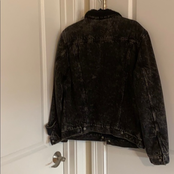 Levi denim jacket - Picture 2 of 3